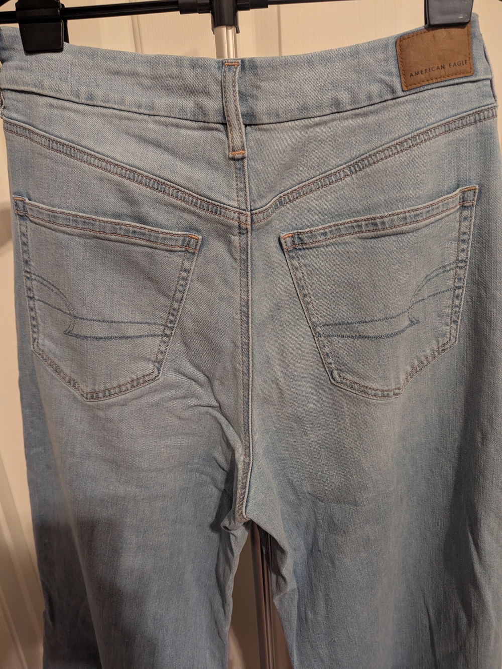 American Eagle Curvy Super High Rise Wide Leg Baggy Jean Light Blue-Sz 10 Short